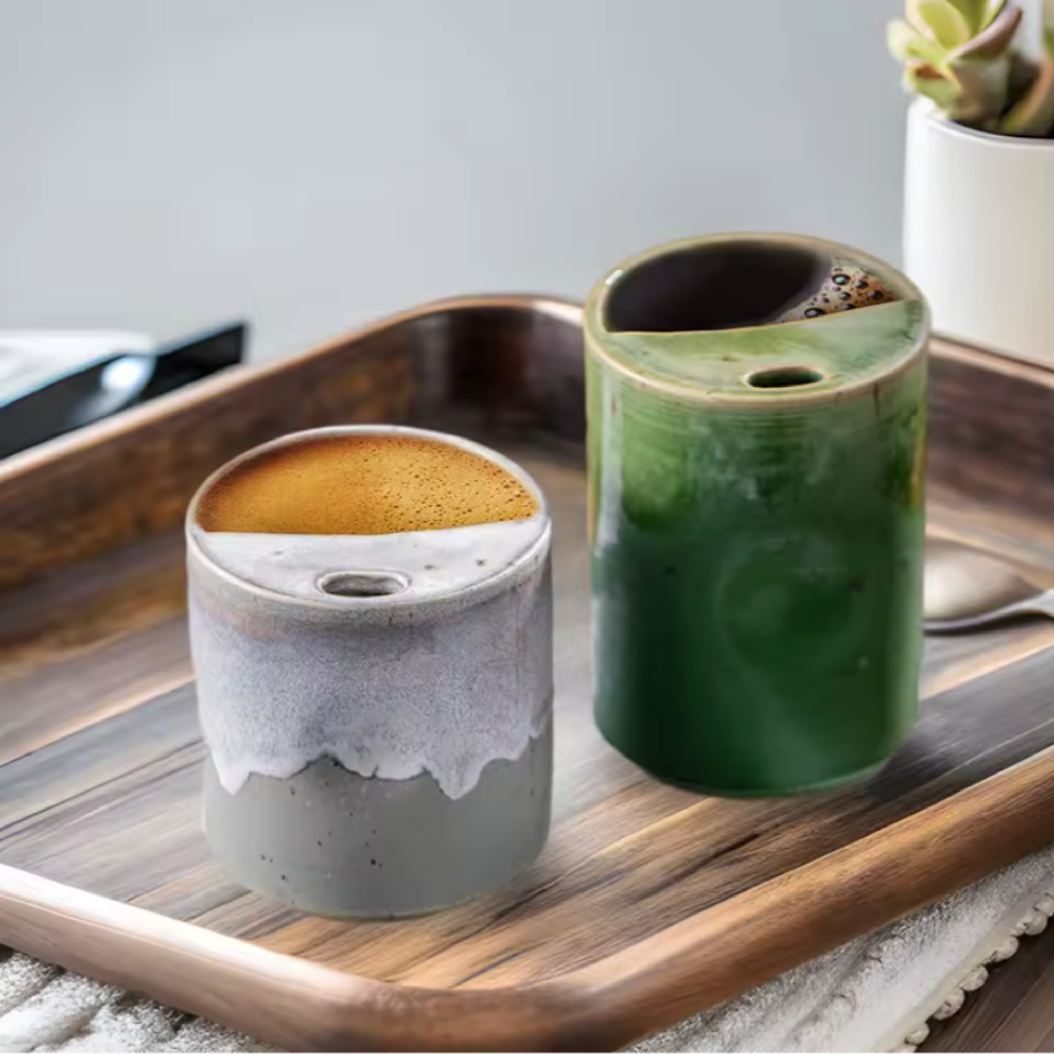 Handcrafted Ceramic Travel Mug with Sip Lid | Minimalist Pottery Tumbler | Handle-Free Artisan Cup | Gift for Coffee, Matcha & Tea Lovers