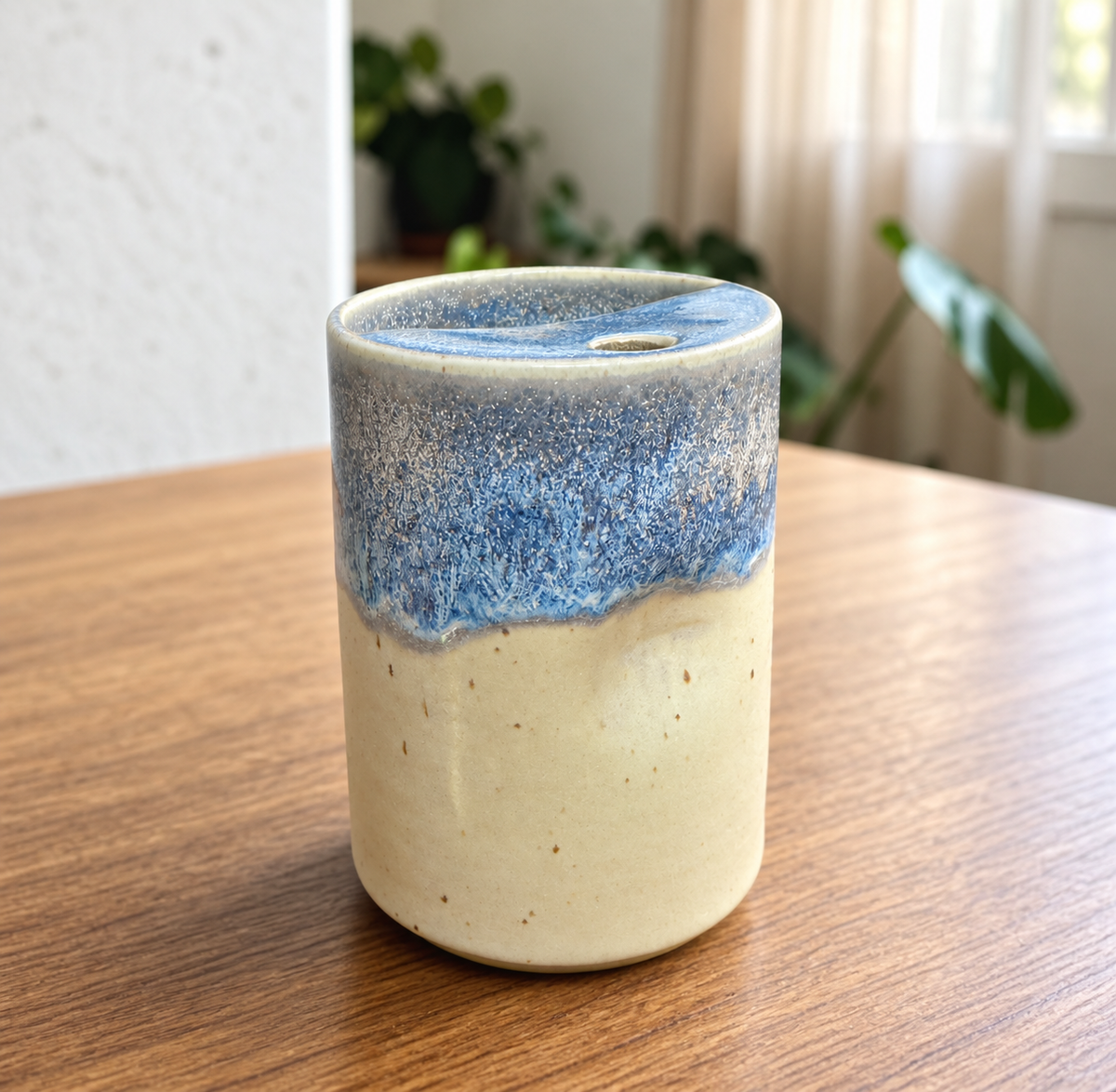 Handcrafted Ceramic Travel Mug with Sip Lid | Minimalist Pottery Tumbler | Handle-Free Artisan Cup | Gift for Coffee, Matcha & Tea Lovers