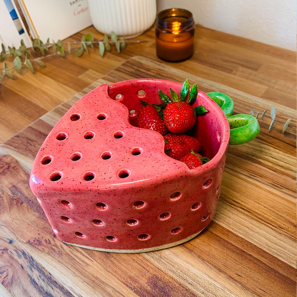 Handmade Strawberry Bowl | Berry Bowl | Fruit strainer | Handcrafted ceramic strainer | Gift for Strawberry Lover